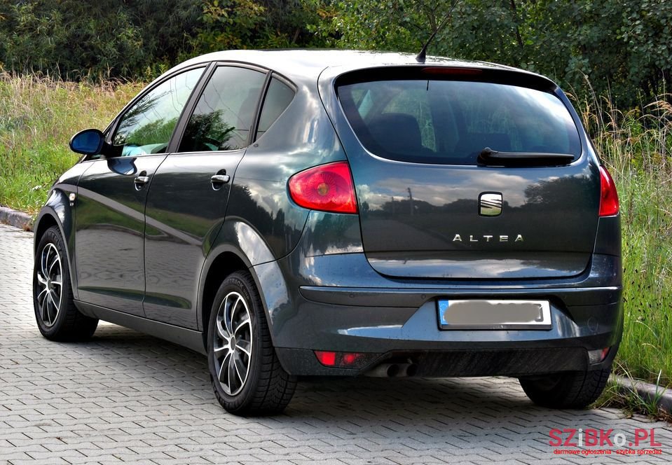 2008' SEAT Altea photo #2