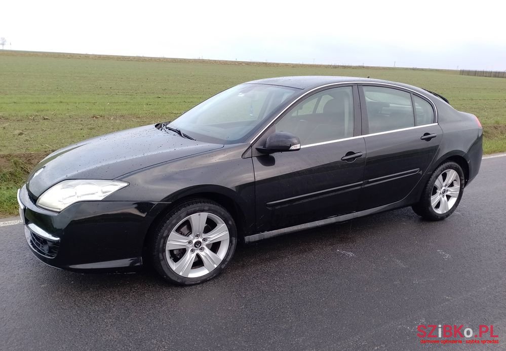 2008' Renault Laguna photo #2