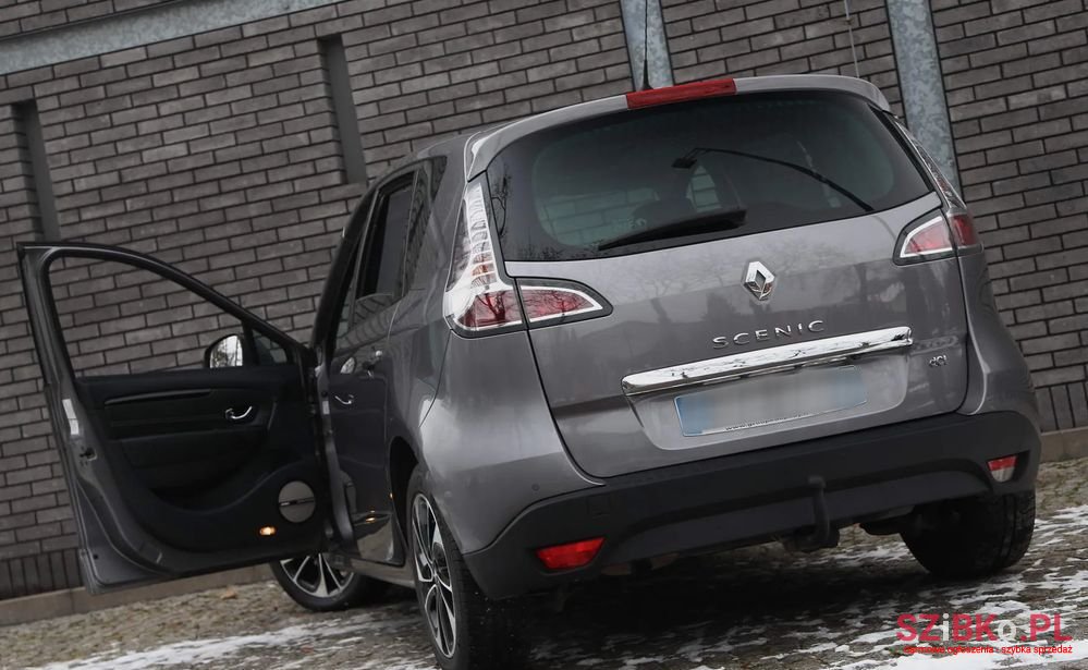 2015' Renault Scenic photo #2