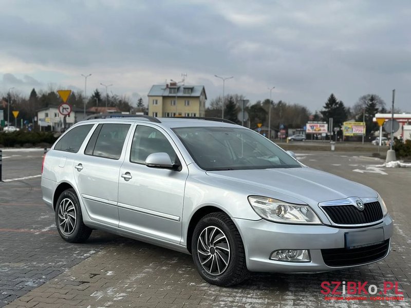 2010' Skoda Octavia photo #2