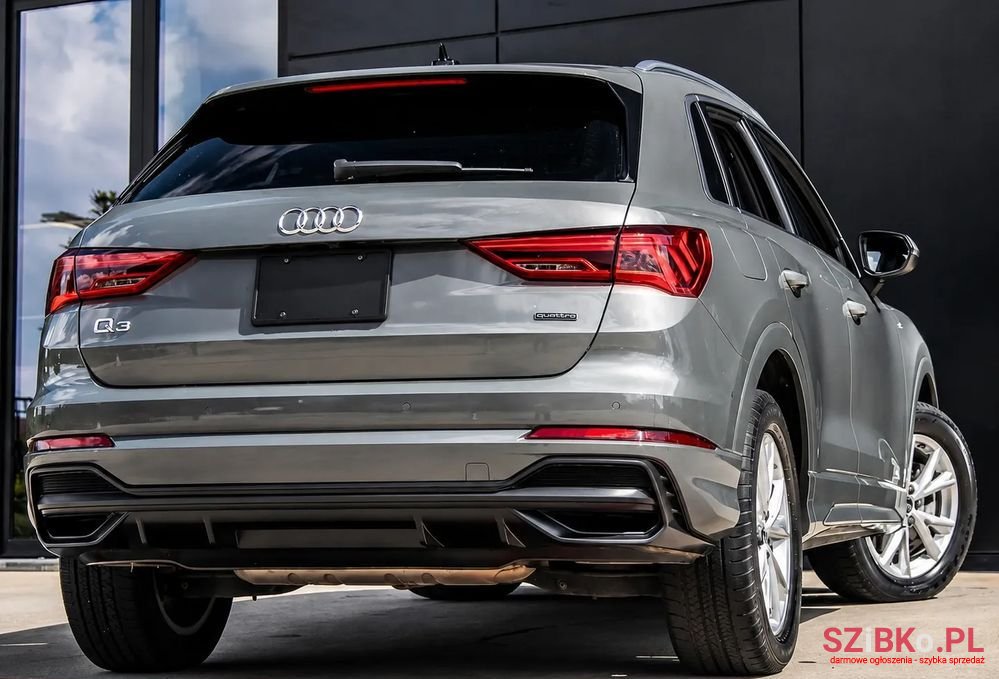2021' Audi Q3 photo #6