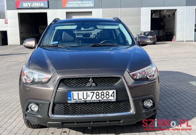 2011' Mitsubishi ASX photo #2