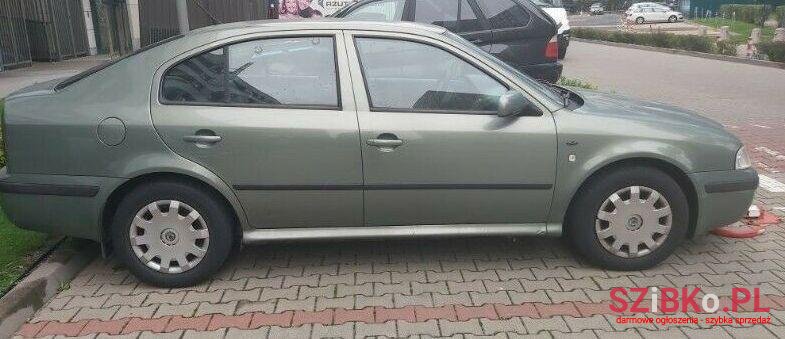 2002' Skoda Octavia photo #1