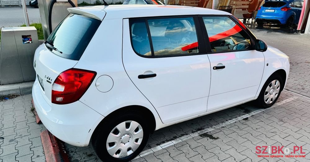 2009' Skoda Fabia 1.4 Tdi Classic photo #4