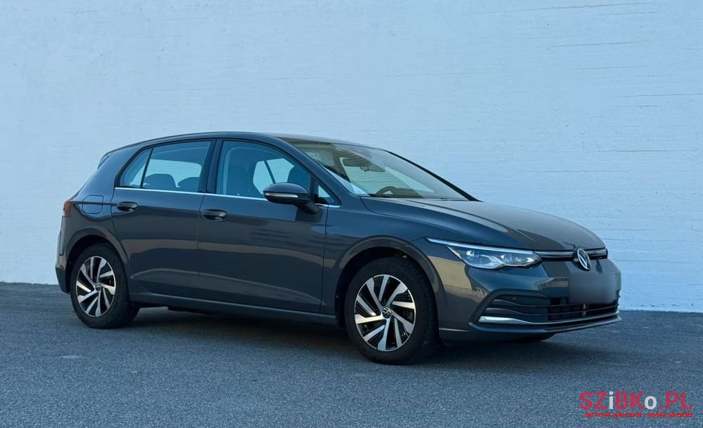 2021' Volkswagen Golf photo #2