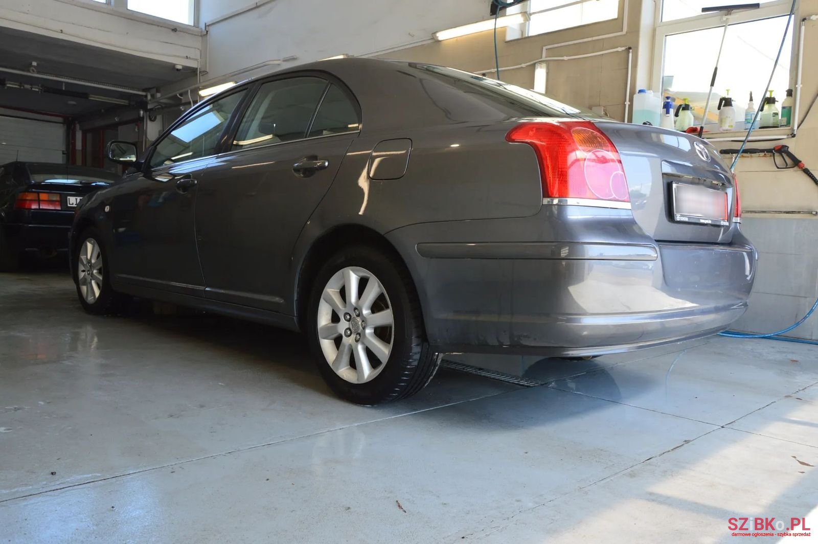 2006' Toyota Avensis photo #5