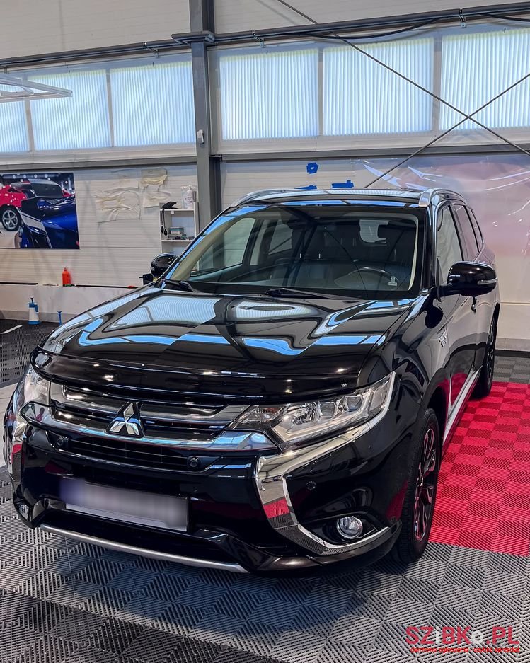 2015' Mitsubishi Outlander 2.0 4Wd Plus photo #5