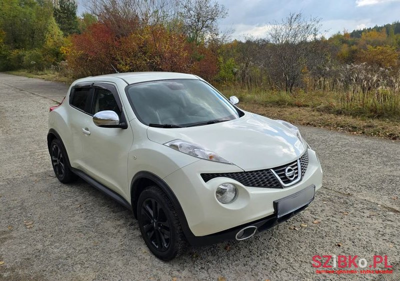 2010' Nissan Juke 1.6 T Tekna 4X4 photo #1