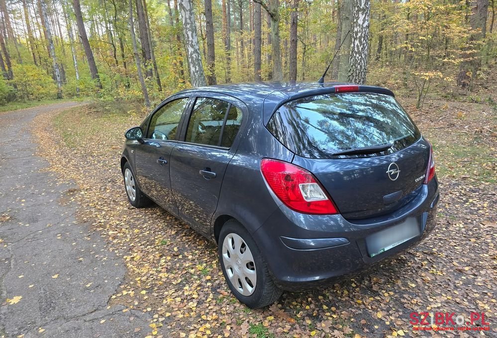 2008' Opel Corsa photo #4