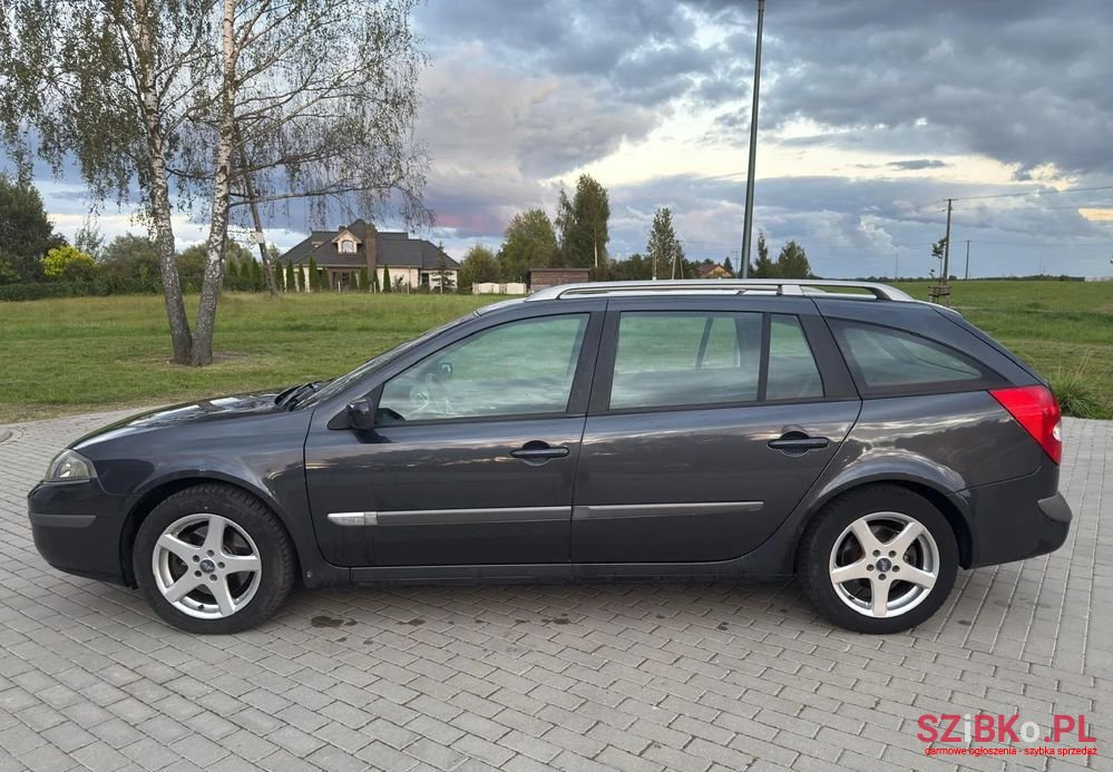 2007' Renault Laguna 2.0 Emotion photo #2