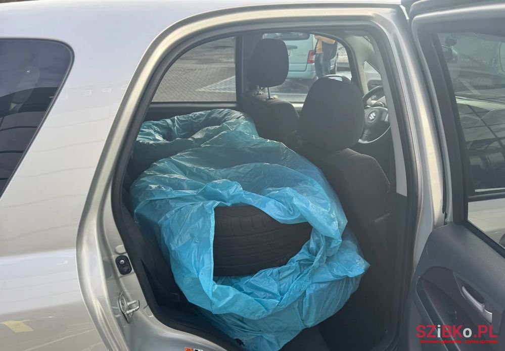 2008' Suzuki SX4 photo #5