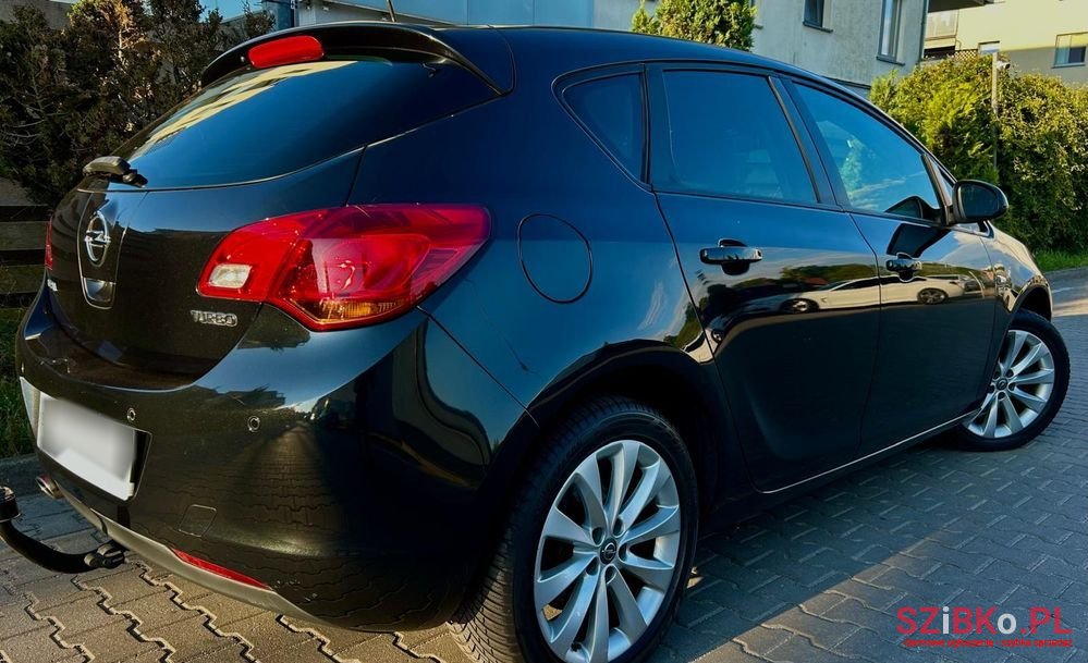 2012' Opel Astra 1.4 Turbo 150 Jahre photo #2