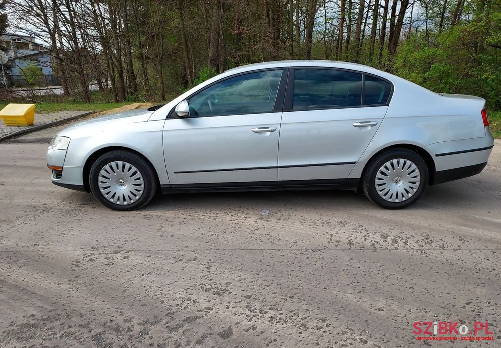 2008' Volkswagen Passat 1.8 Tsi Trendline photo #2