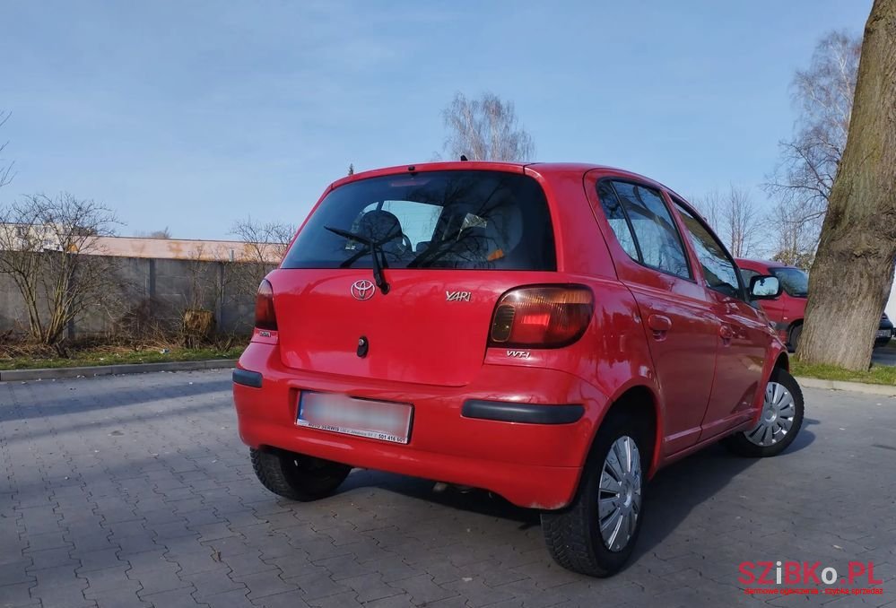 2005' Toyota Yaris 1.0 Terra Plus photo #5