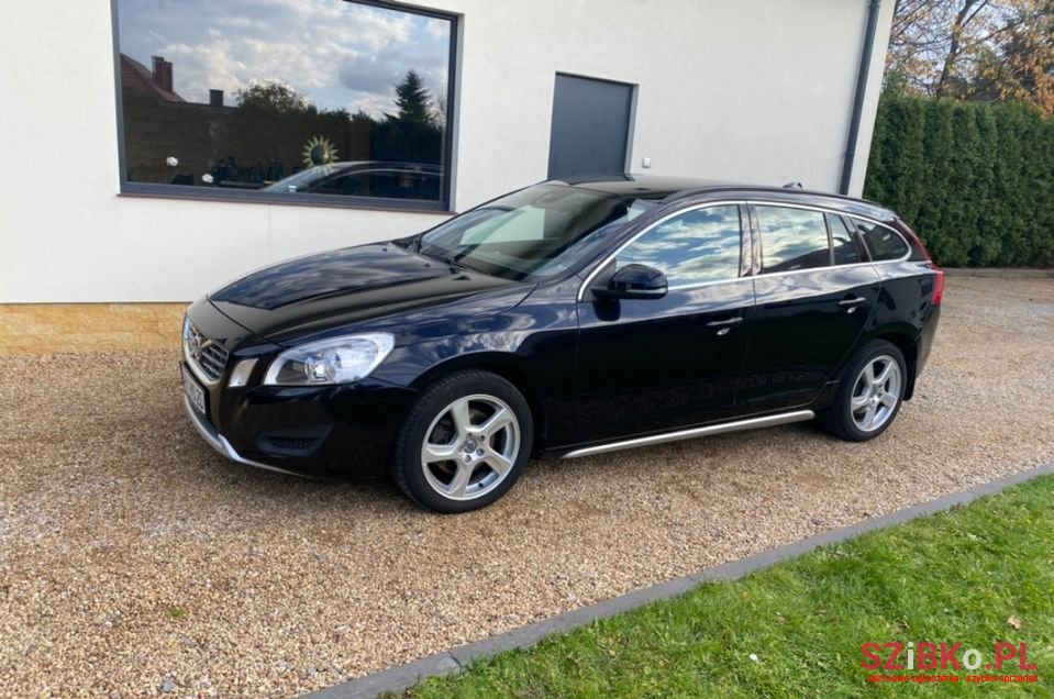 2011' Volvo V60 photo #4