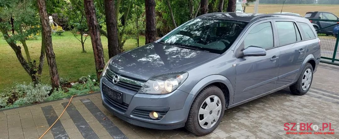 2006' Opel Astra photo #2