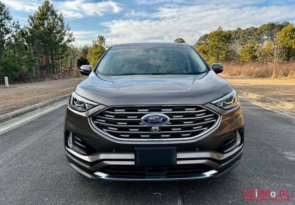 2019' Ford Edge photo #2