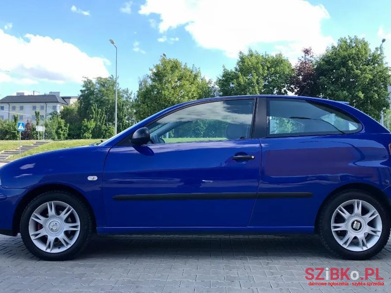 2004' SEAT Ibiza photo #4