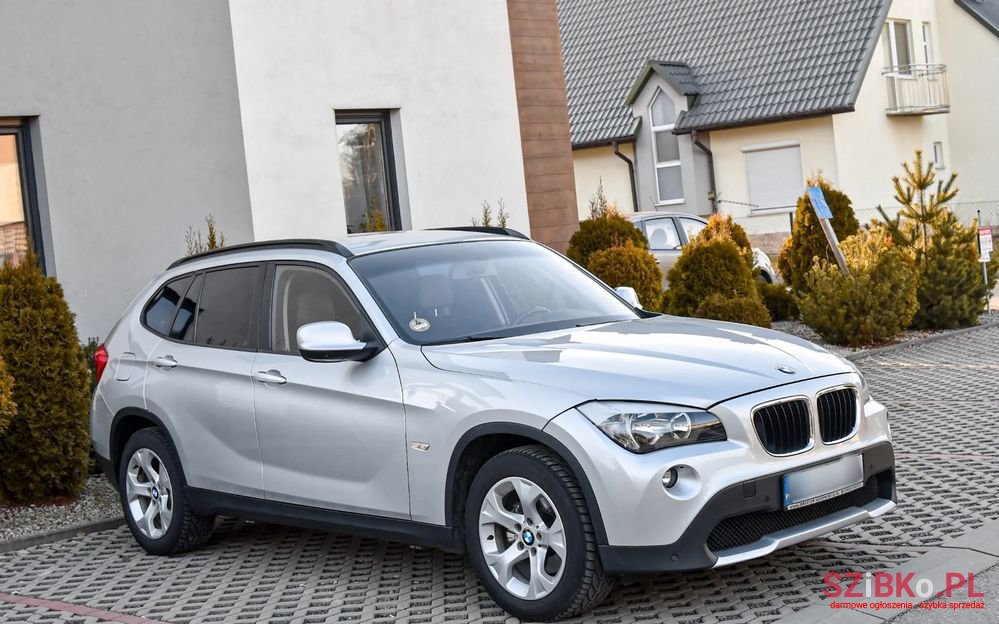 2011' BMW X1 photo #1