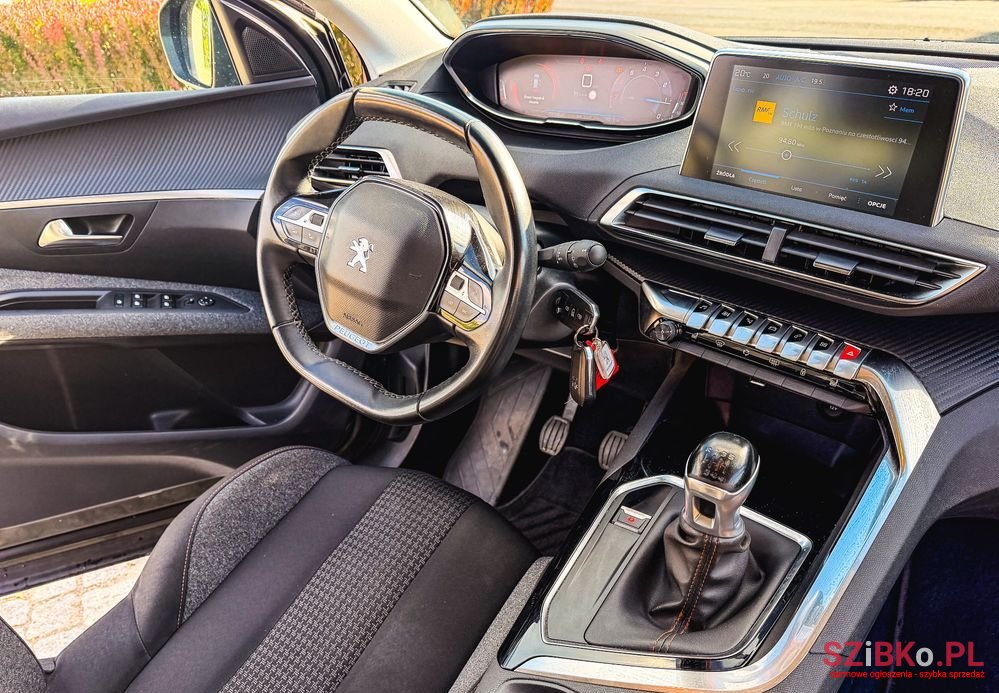 2018' Peugeot 3008 Puretech photo #6