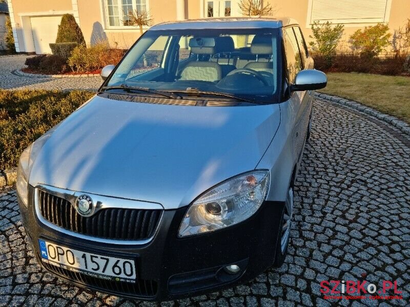 2004' Skoda Fabia photo #1
