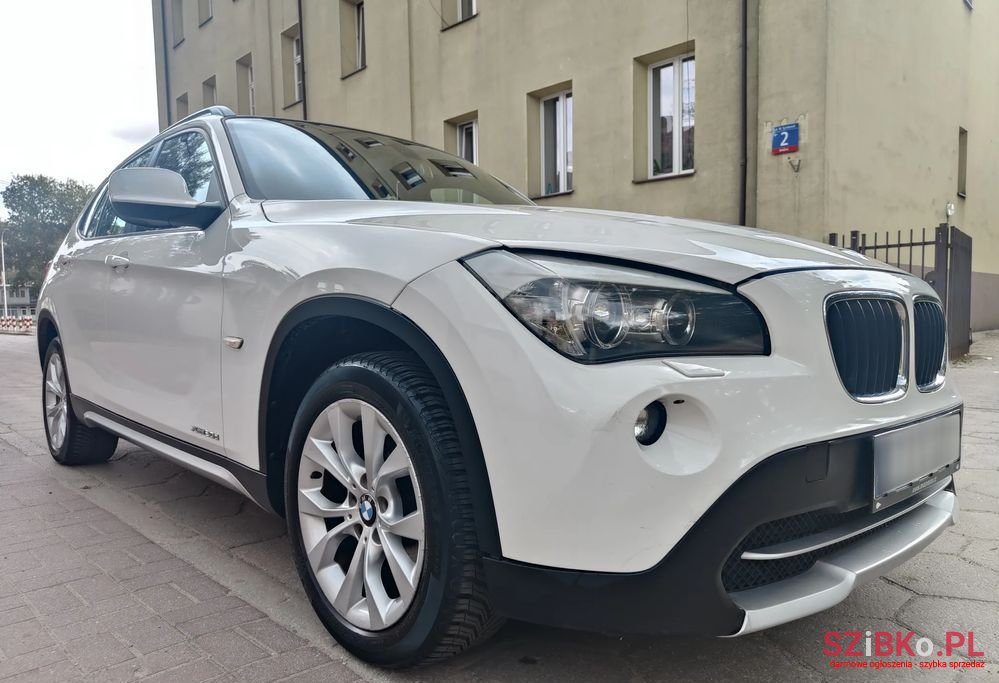 2010' BMW X1 Xdrive20D photo #6