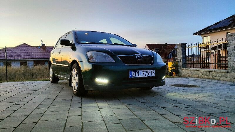 2004' Toyota Corolla photo #3