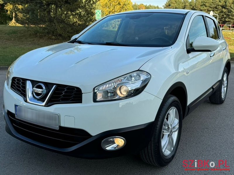 2011' Nissan Qashqai 2.0 Tekna Premium photo #5