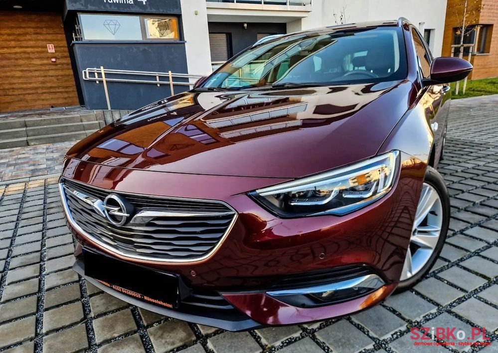 2018' Opel Insignia Sports Tourer photo #2