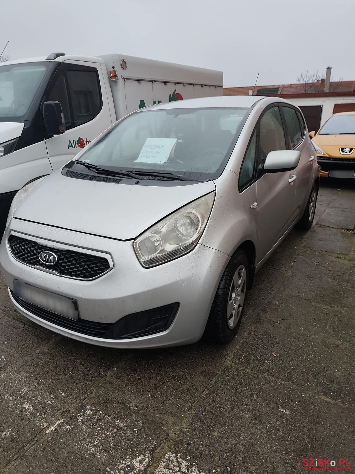 2011' Kia Venga photo #2