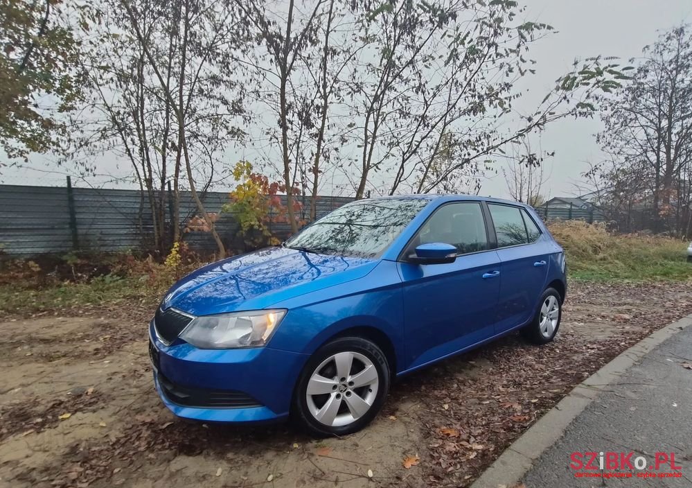 2015' Skoda Fabia photo #2