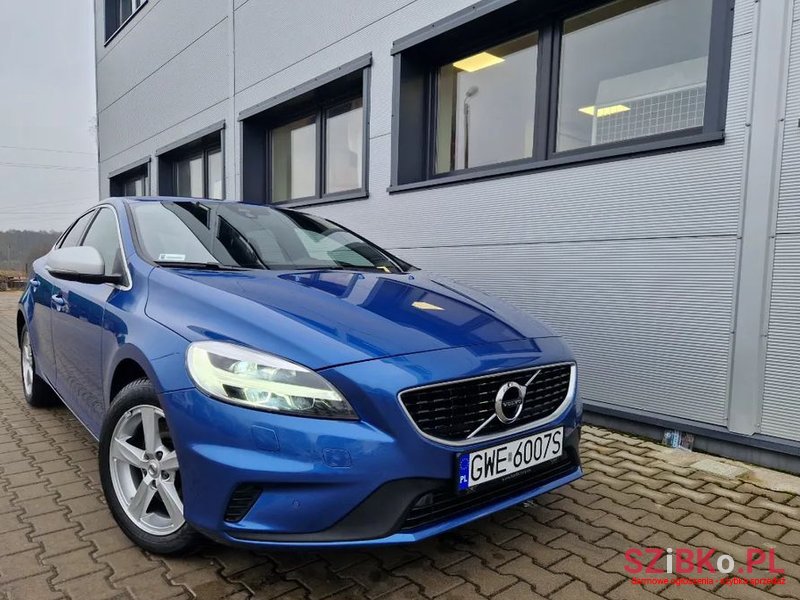 2018' Volvo V40 photo #4