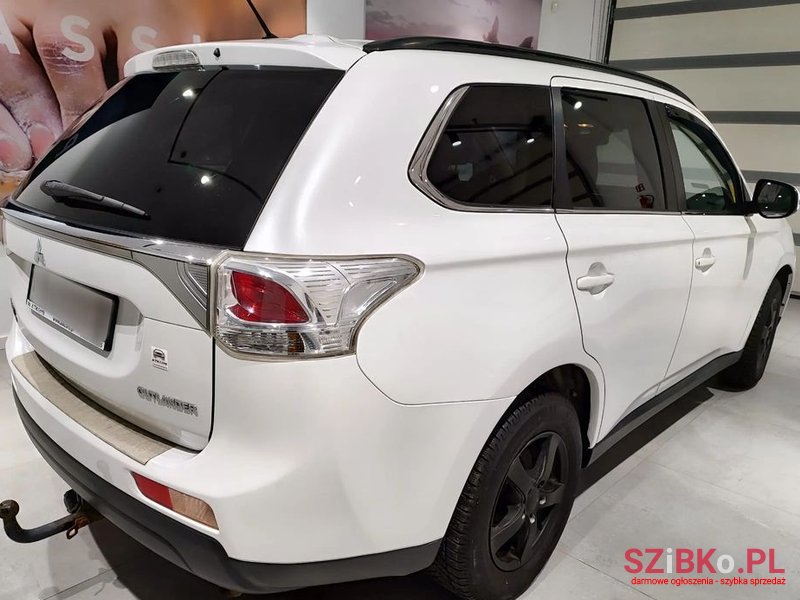 2012' Mitsubishi Outlander 2.2 Did Intense photo #5
