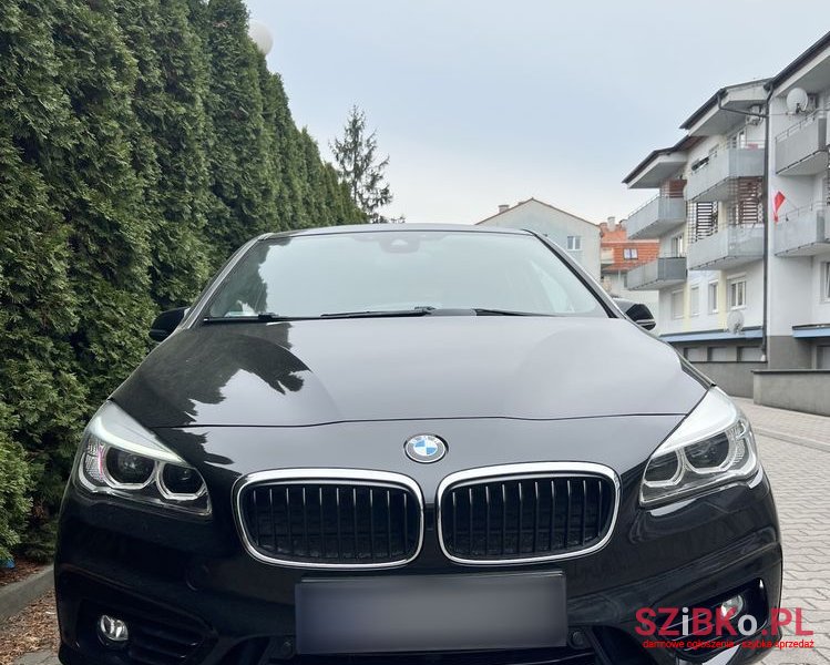 2014' BMW 2 Series 218D Sport Line Sport photo #4