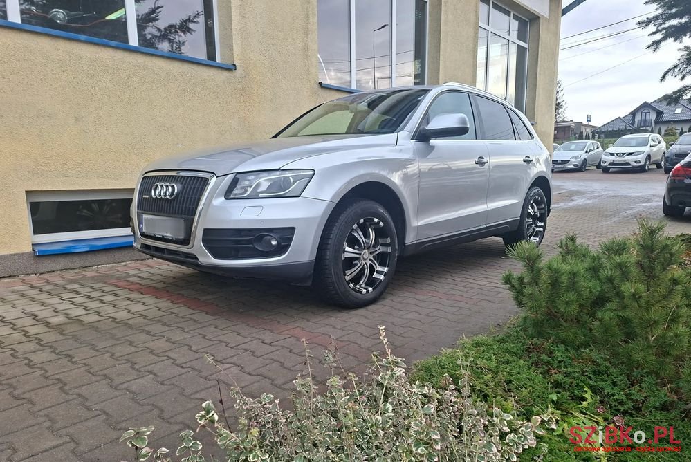 2010' Audi Q5 2.0 Tdi Quattro photo #2