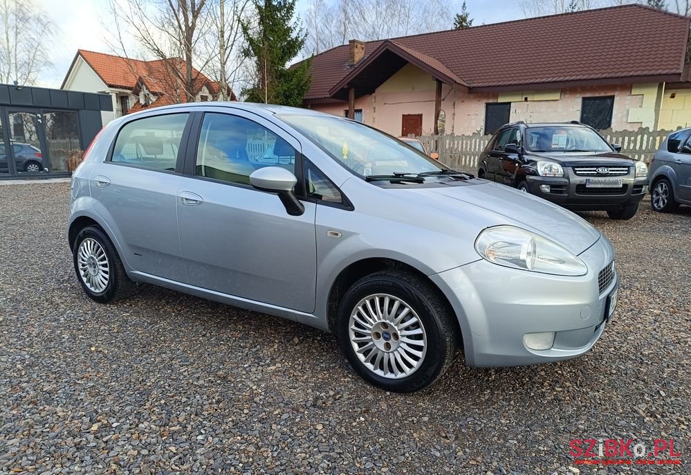 2005' Fiat Grande Punto photo #2