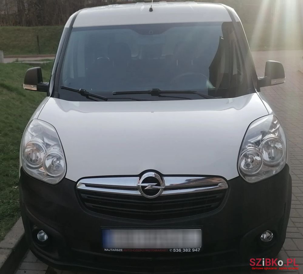 2013' Opel Combo photo #2