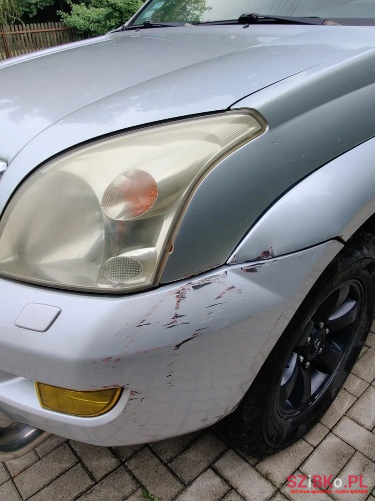 2006' Toyota Land Cruiser photo #2