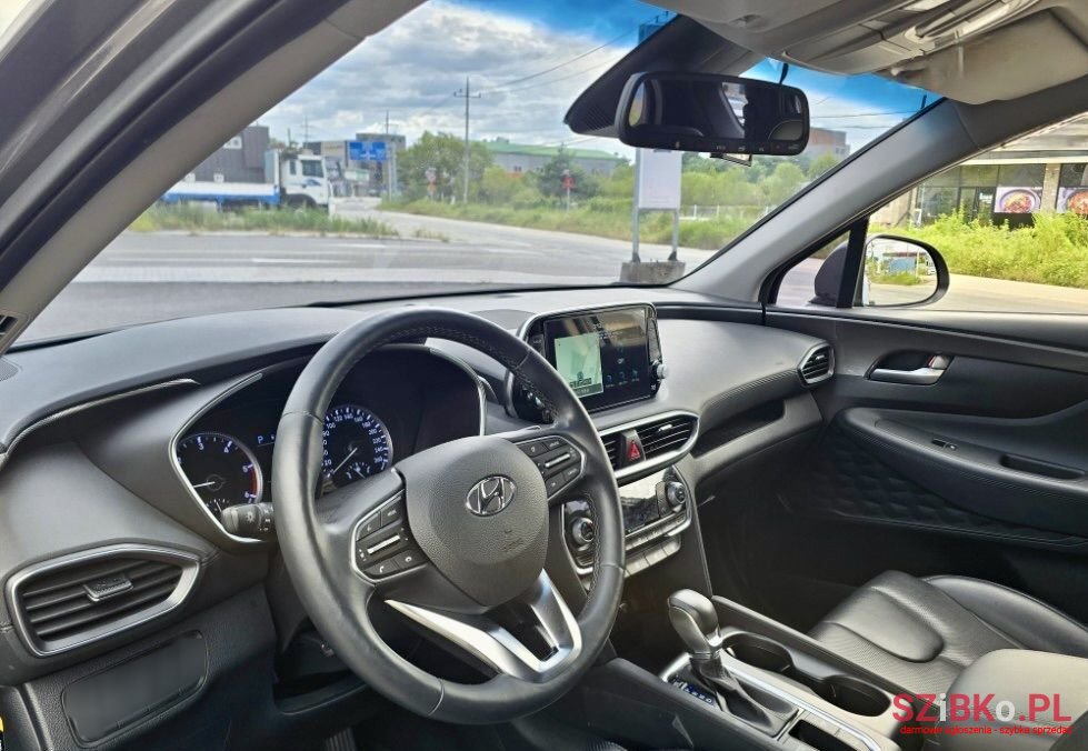 2019' Hyundai Santa Fe photo #5