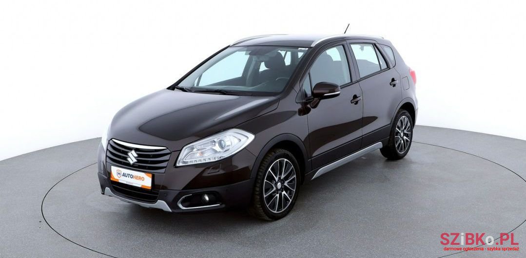 2013' Suzuki Sx4 S-Cross photo #1