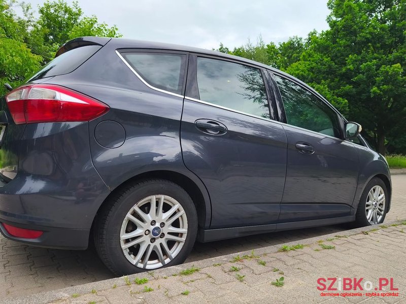 2013' Ford C-MAX photo #2