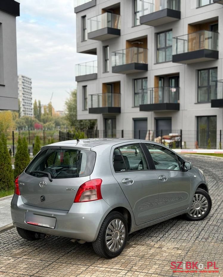 2007' Toyota Yaris 1.3 Prestige photo #6