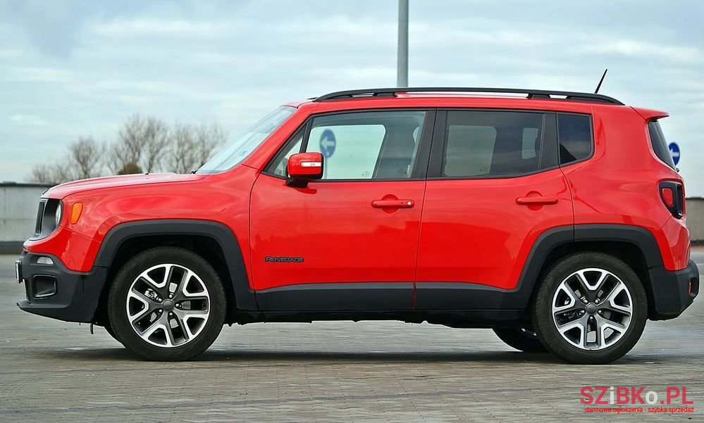 2016' Jeep Renegade photo #6