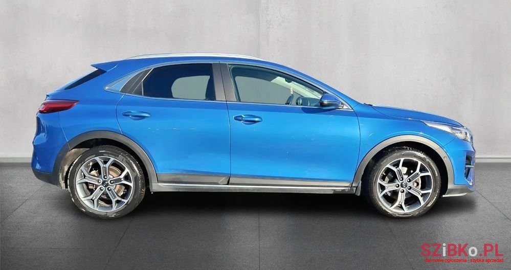 2020' Kia XCeed photo #6