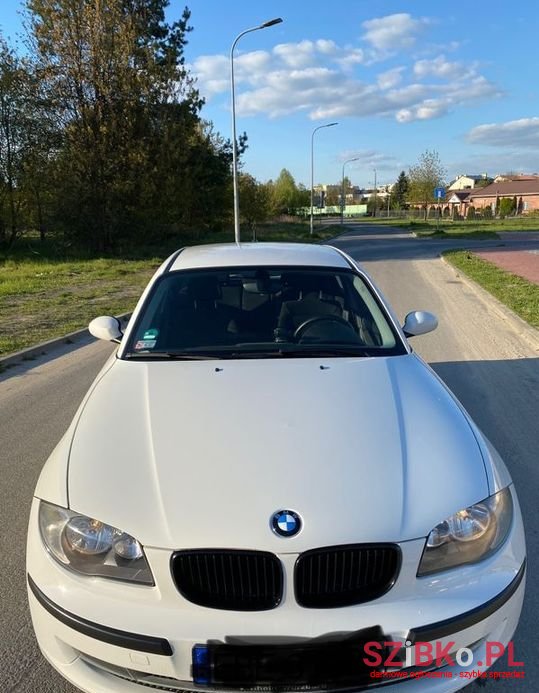 2008' BMW 1 Series photo #5