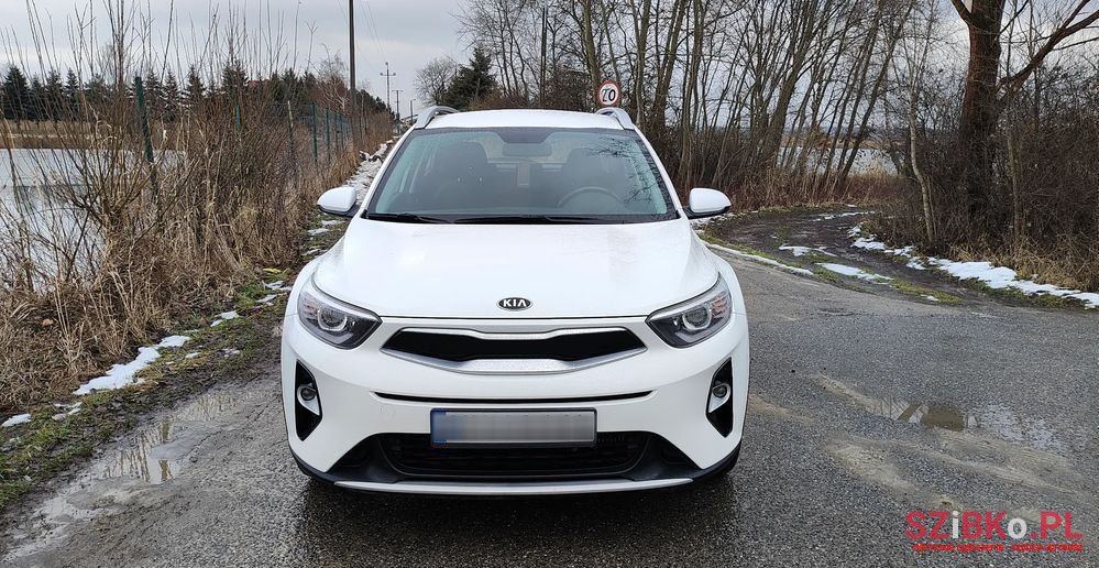 2019' Kia Stonic 1.0 T-Gdi L photo #3