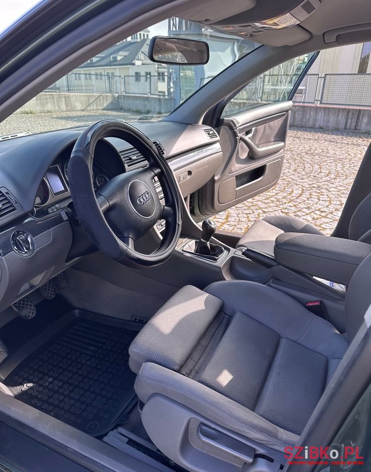 2001' Audi A4 Avant 2.0 photo #4