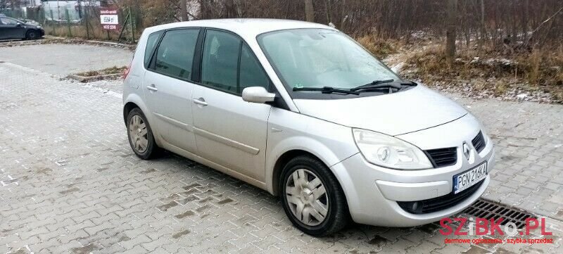 2008' Renault Scenic photo #2