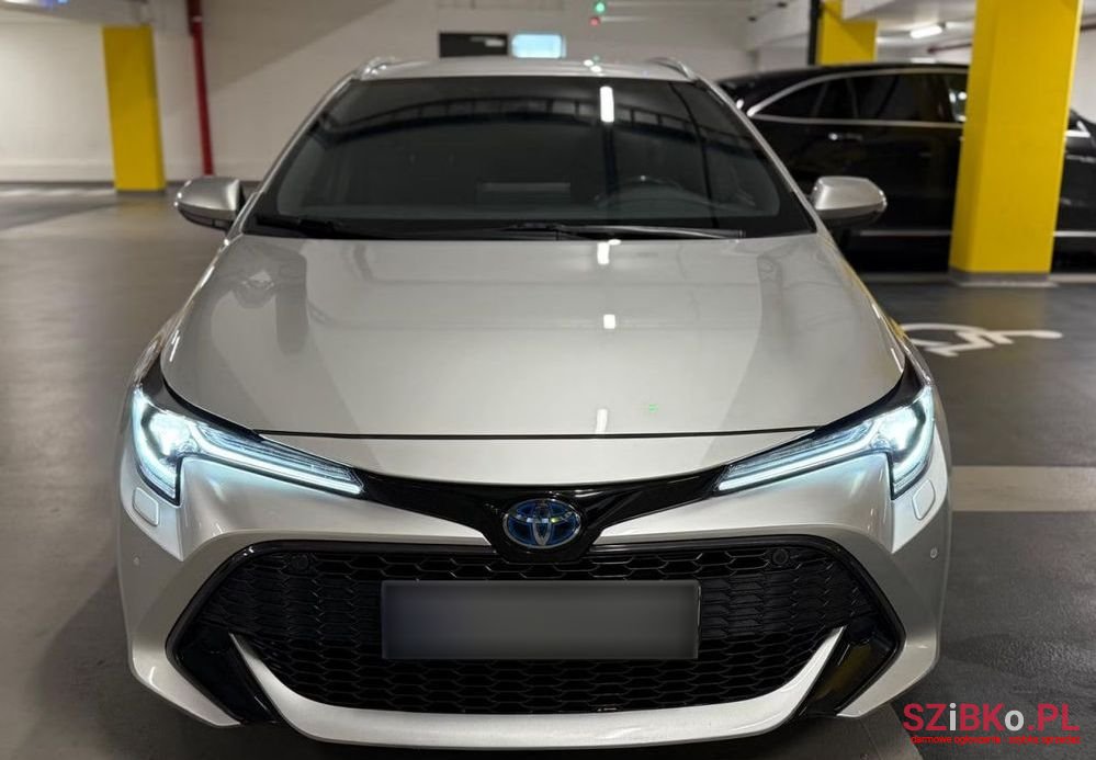 2020' Toyota Corolla 1.8 Hybrid Club photo #2
