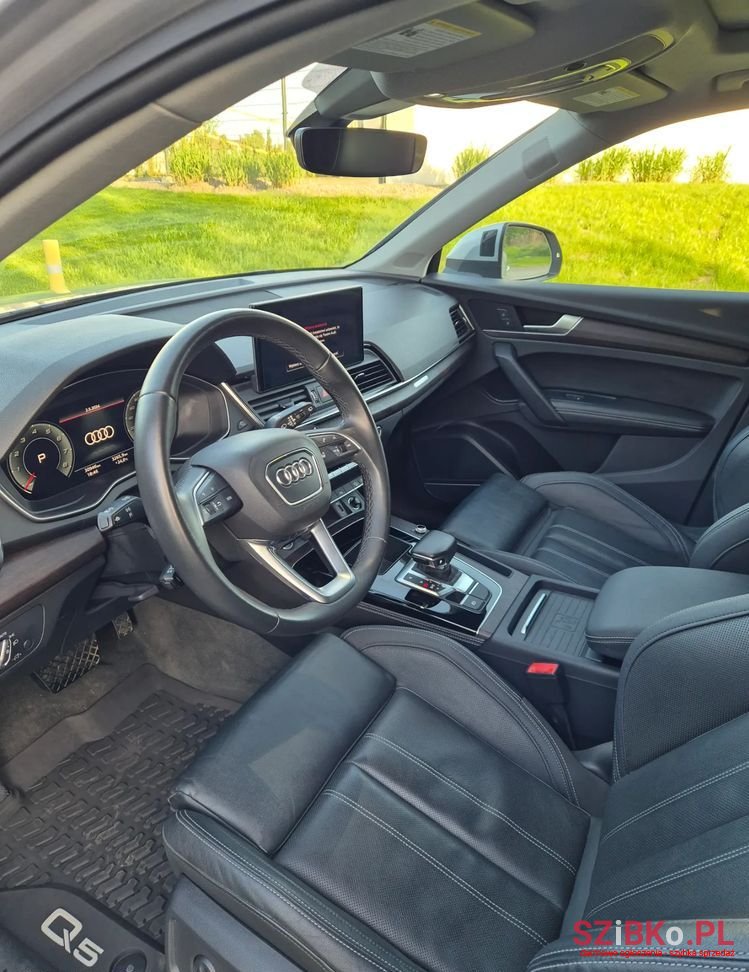 2021' Audi Q5 S Tronic photo #3